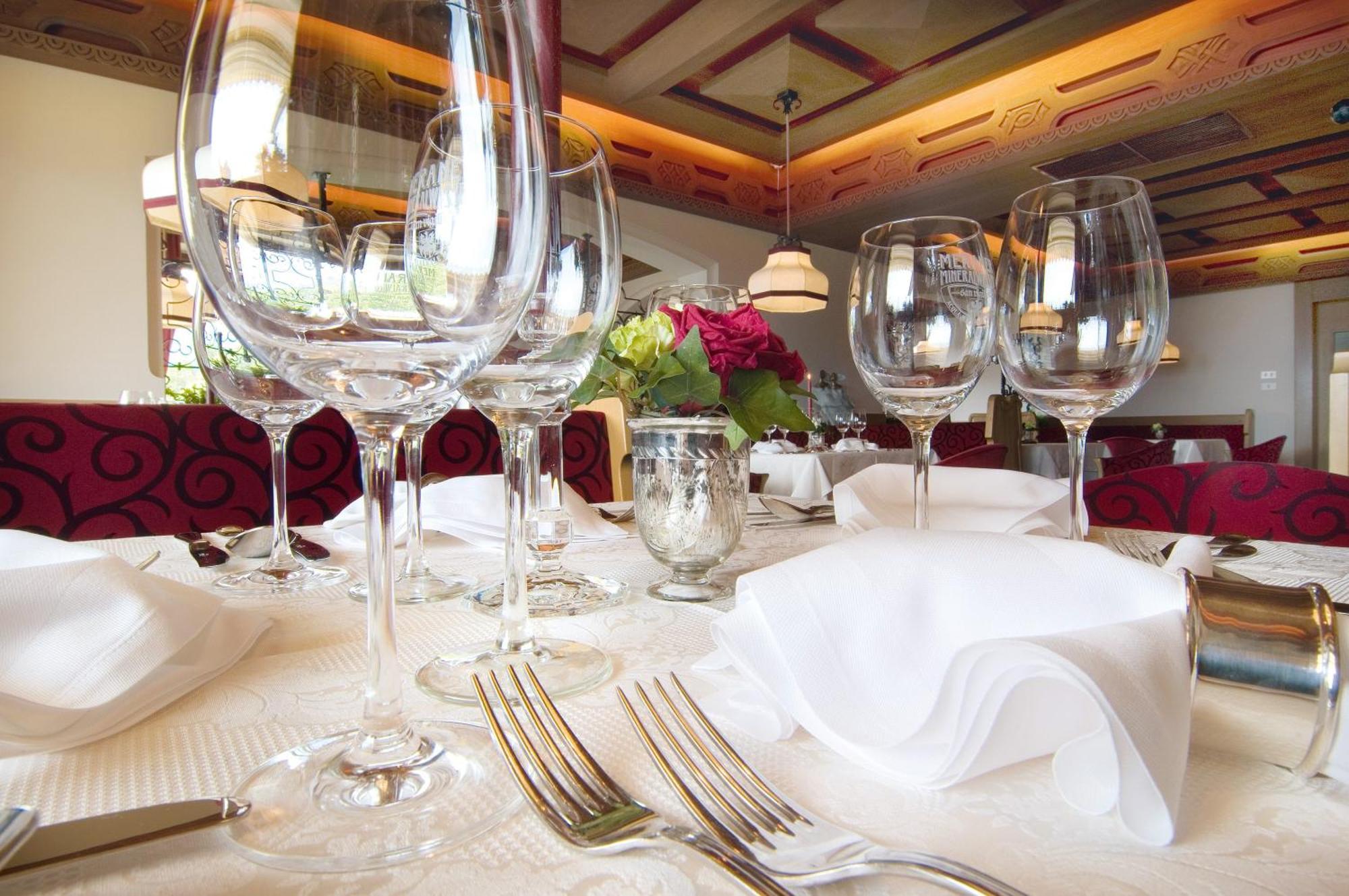 Hotel Kronsbuehel Tirolo Extérieur photo
