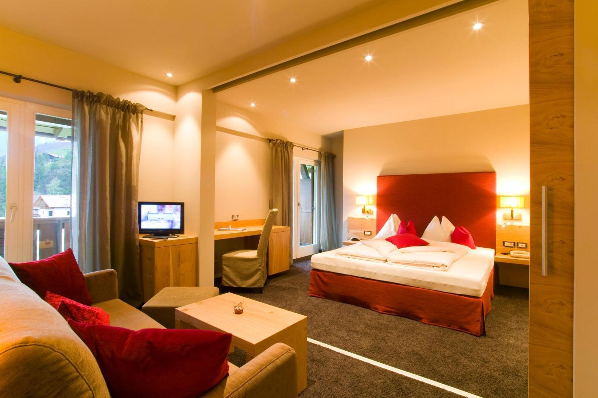 Hotel Kronsbuehel Tirolo Extérieur photo